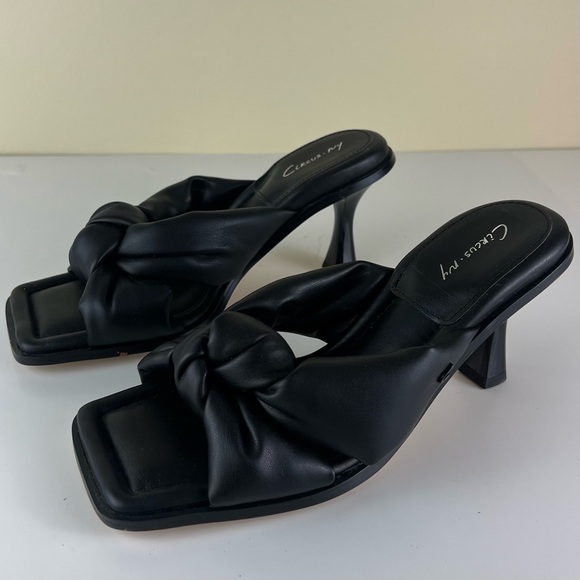 NEW CIRCUS SAM EDELMAN BLACK FAUX LEATHER SANDALS - Picture 8 of 12